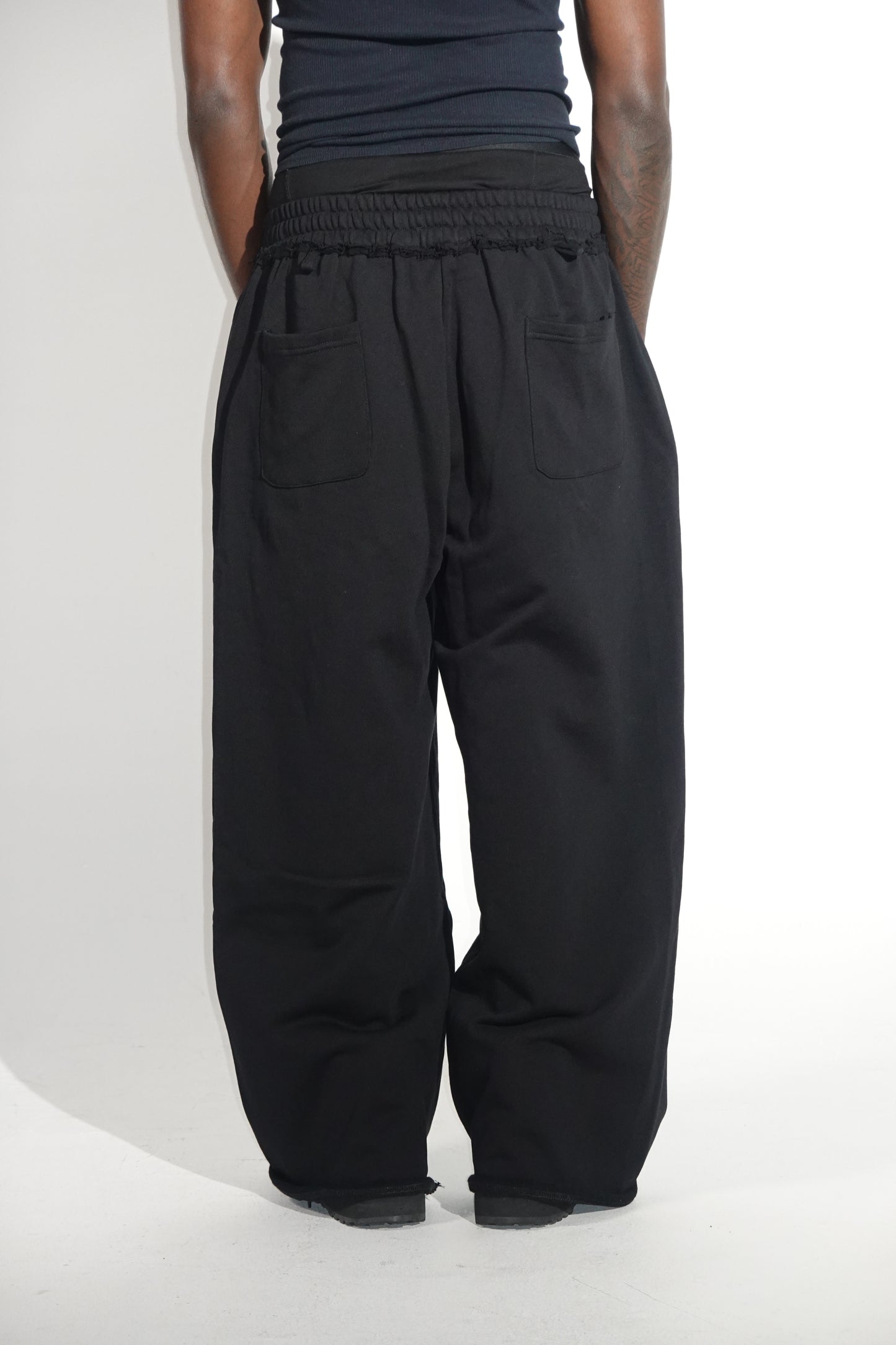 WTRS 01 BURDEN JOGGERS